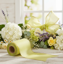 Artikel Moiréband 150mm 25m i ljusgrönt med guldkant för blomsterdekoration och dekoration