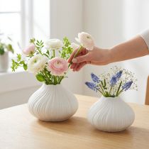 Artikel Blomvas keramisk lökform vit Ø13cm H13,5cm 2st