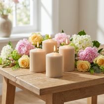 Artikel Pelarljus beige räfflade ljus 70/90mm 4 st