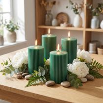 Artikel Pelarljus gröna smaragd räfflade ljus 70/90mm 4 st