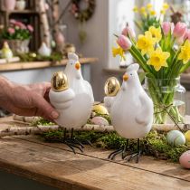 Artikel Dekorativ kyckling med guldägg, påskfigur porslin, påskdekoration höna H12cm 2st