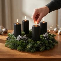 Artikel Eleganta svarta blockljus med räfflad design, 70/130 mm, set om 4 - Mångsidiga dekorativa ljus för advent och fester