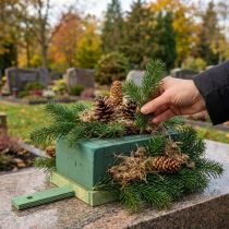 Artikel Blommigt skum med träbottengravdekor maxi 4 st
