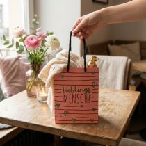 Artikel Presentpåse med hjärtan “Favoritperson” papper 18×10×23cm 2st