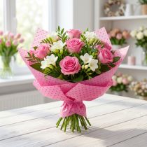 Artikel Manschettpapper 25cm 100m prickar rosa