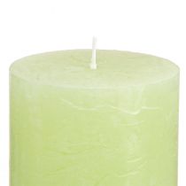 Artikel Limegröna färgade pelarljus 70×80 mm 4-pack - Stämningsfull dekoration och ljus