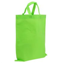 Väska grön gjord av fleece 37,5cm x 46cm 24st