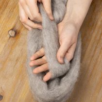 Artikel Ullsnöre dekorativt garn grå-natur 2m tovat garn för hantverk och blomsterdekorationer