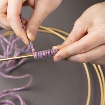 Artikel Ullsnöre med rosa och guldtråd, 5m x 5mm med ståltråd, för dekoration och pyssel