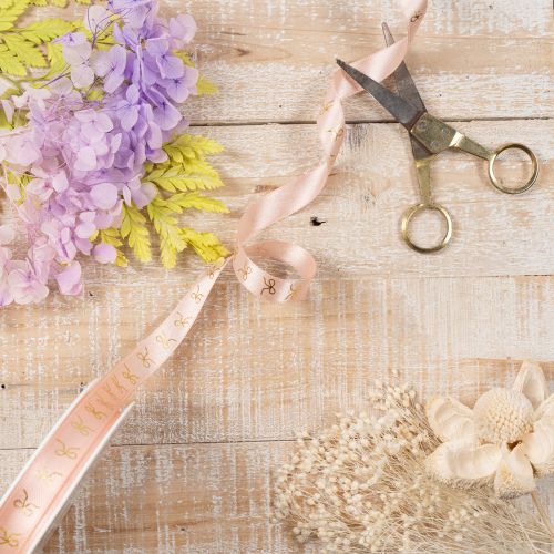 Presentband med guldrosetter 15mm 18m | Floristik24.se