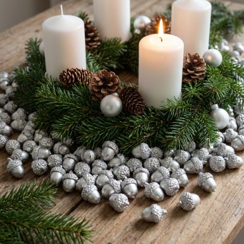 Dekorativa ekollon silver, adventsdekoration, naturliga höstfrukter, lantligt Ø1,5 – 2,5 cm L1,5 – 3 cm 300 g | Floristik24.se