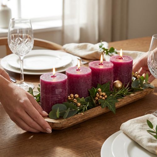 Genomfärgade trendiga ljus Berry Purple, blockljus, 70×80 mm, set om 4, bordsdekoration | Floristik24.se
