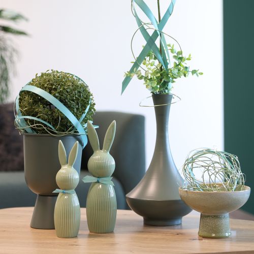 Artikel Keramisk påskharefigur i pastellgrönt, bordsdekoration, 22 cm, 2 stycken