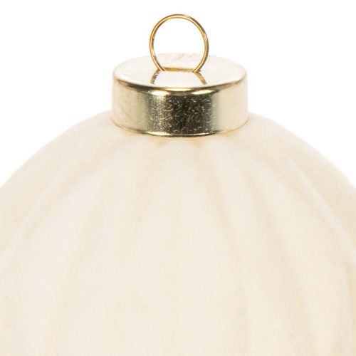 Julgranskulor i vitt, blandade