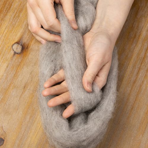 Artikel Ullsnöre dekorativt garn grå-natur 2m tovat garn för hantverk och blomsterdekorationer