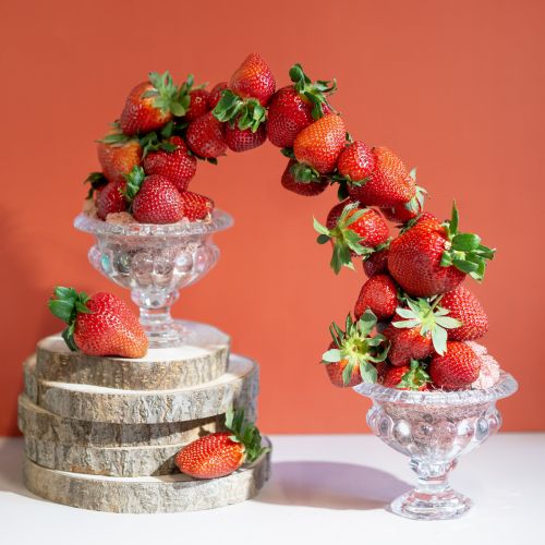 Artikel Klassisk glasskål med bas i vintagedesign – Klar, Ø13cm x 11 cm – Mångsidig användning för trofédekoration