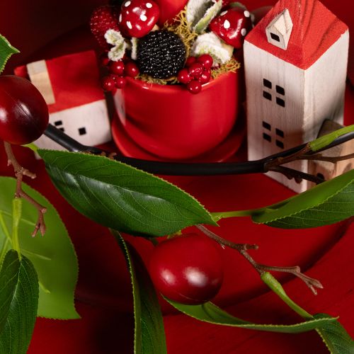 Artikel Konstgjord girlang med körsbär. Perfekt för naturlig rumsdekoration. Blommig look. 160 cm.