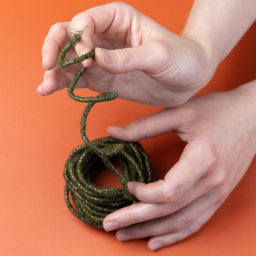 Artikel Grönt ullsnöre med guldtråd, 5m x 5mm med ståltråd, för dekoration och pyssel