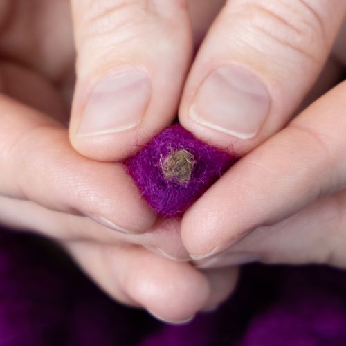 Artikel Fluffigt Mirabell-ullsnöre lila 25m dekorativt band Blomsterhantverk