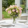 Konstgjord blombukett, krämfärgad, rosa, lila, grön, elegant bordsdekoration | Floristik24.se