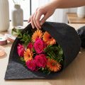 Blomsterpapper med crepe, svart 50x250cm | Floristik24.se