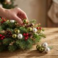 Julkulor i glasspegel med bär olivgrönt silver Ø40mm 32 st | Floristik24.se