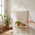 Makraméväxthängare, boho-stil, hängande hylla, växthållare, fönsterdekoration, träskiva, 40x15cm | Floristik24.se