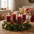 Enfärgade vinröda rustika säkra adventsljus 110×60 mm Set med 4 självsläckande | Floristik24.se