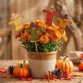 Träblomspåkar, fågelskrämdekoration, färgade, 8 cm höga, 12 stycken | Floristik24.se