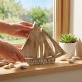 Träsegelbåt, maritim dekoration, träbåt naturfärg, vit H23cm | Floristik24.se