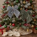 Dekorativ hängande rosett, julrosett, sammet, ribbad, 24 cm, 2 stycken | Floristik24.se